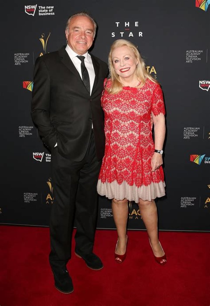 Jacki Weaver Bio, Theater Actress, Age, Zeroville, Net Worth, Husband