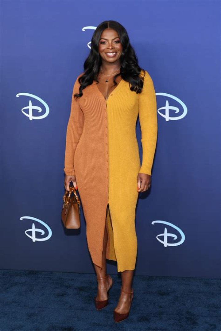 
Janelle Dltr Height, Net Worth, Age, Who, Facts, Biography, Wiki 