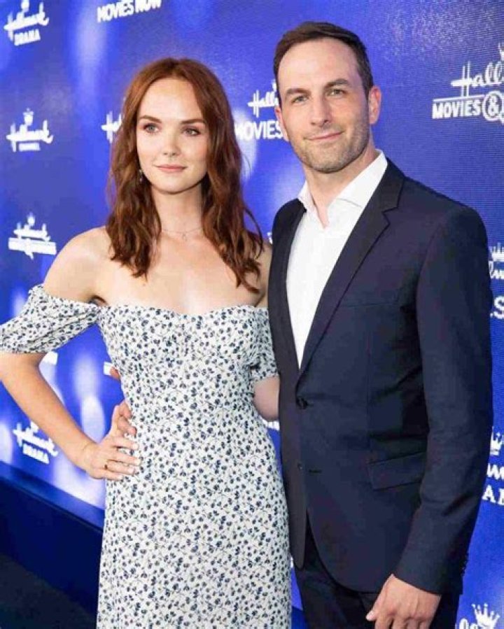 Jenji Kohan’s net worth, biography, fact, career, awards and life story