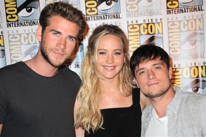 
Jennifer Lawrence Says She and Her ‘Hunger Games’ Costars Used to ‘Get Stoned’ After Premieres 