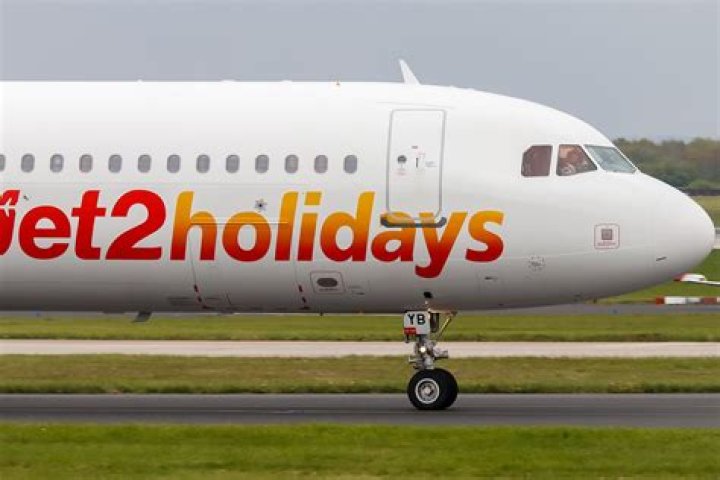 
Jet2 flight passenger dies mid-air, pilot declares emergency after failing to resuscitate him 