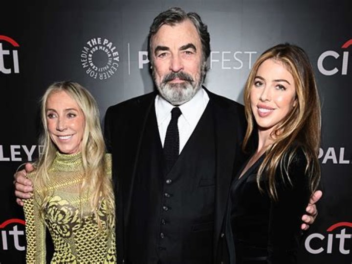 Jillie Reil Net Worth