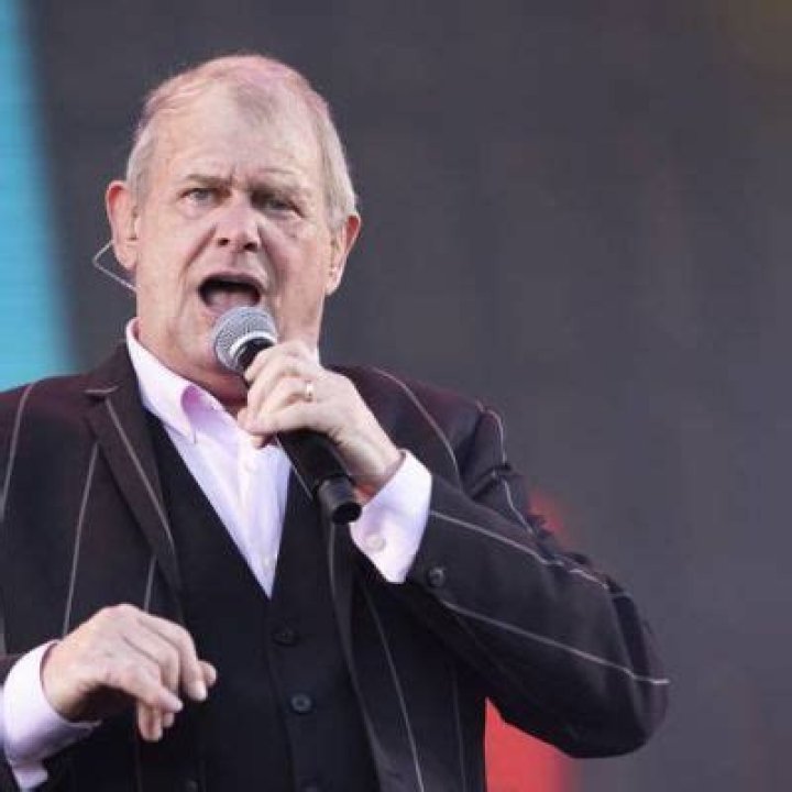 
John Farnham Family Broke The News That He Had Been Diagnosed With Cancer 