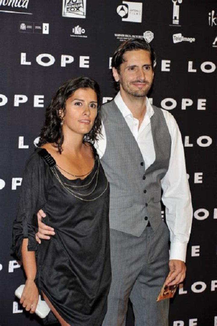 Juan Diego Botto And His Wife Olga Rodríguez Have Spent Decades Together With Ups And Downs