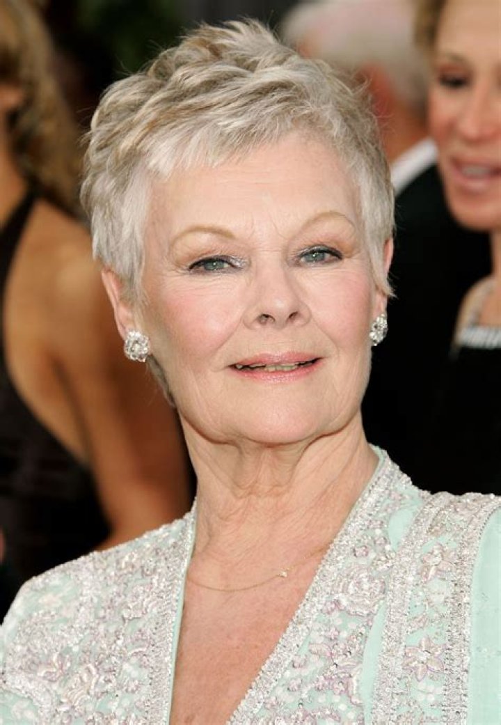 Judi Dench Height, Weight, Body Measurements, Bra Size, Shoe Size