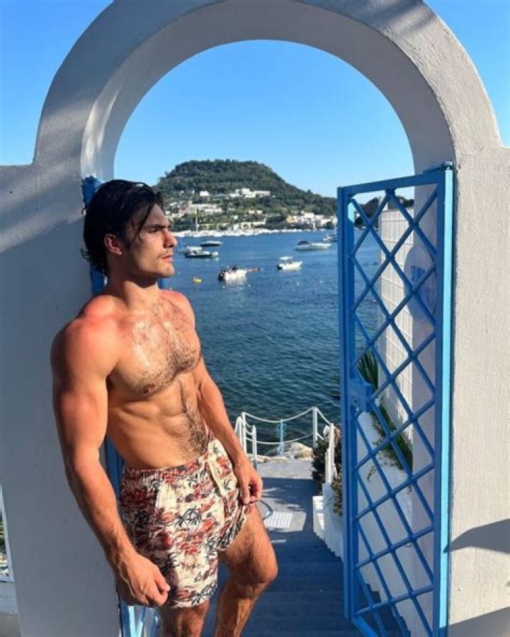 Julian Height, Weight, Net Worth, Age, Birthday, Wikipedia, Who, Instagram, Biography