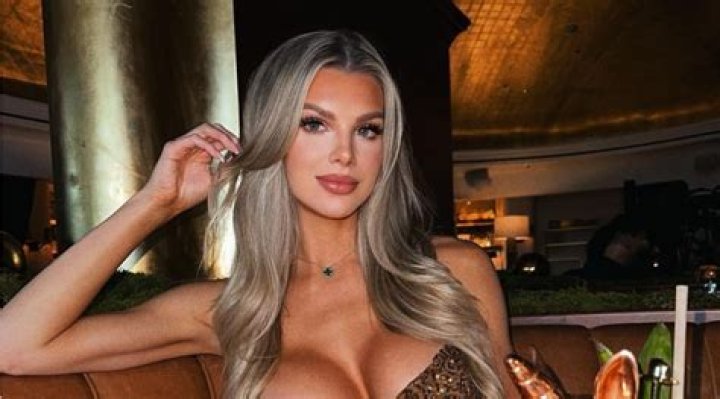 
Julie Belanger Height, Weight, Net Worth, Age, Birthday, Wikipedia, Who, Nationality, Biography 