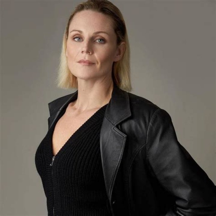 Karen Connell Height, Weight, Net Worth, Age, Birthday, Wikipedia, Who, Nationality, Biography