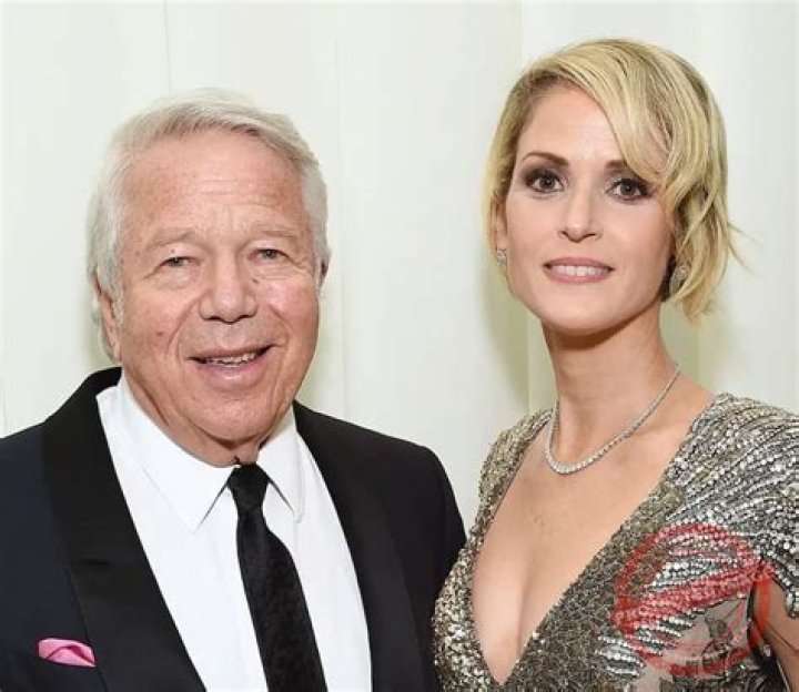 
Kate Blumberg Height, Weight, Net Worth, Age, Birthday, Wikipedia, Who, Nationality, Biography 