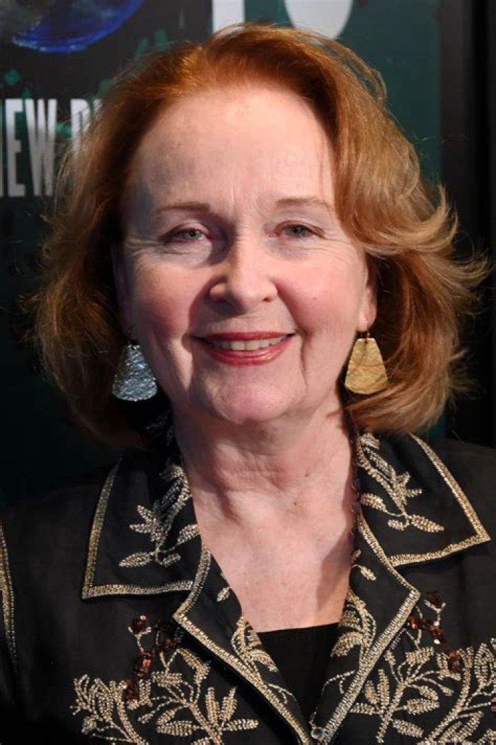 Kate Burton Net Worth