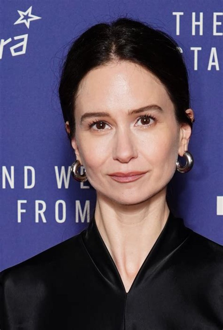 Katherine Waterston Trained To Gain Muscles But Lost Some Pounds For Her Action Role