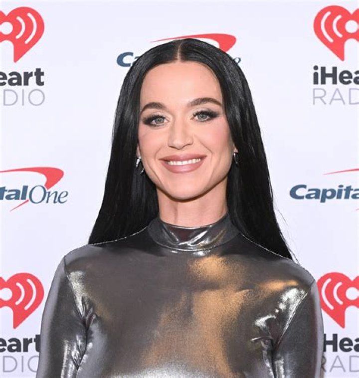 
Katy Perry Says She Rushes Home from Her Las Vegas Residency to Make Daughter Daisy’s Lunches 