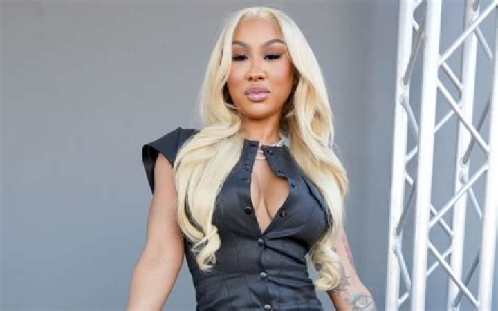 Kent Emanuel Nationality, Net Worth, Salary, Age, Contract, Instagram, Jersey, College