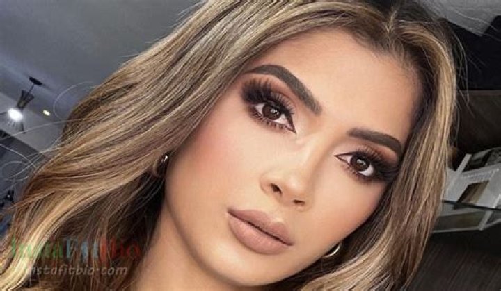 Kimberli Flores Wikipedia, Age, Biography, Height, Boyfriend, Family, Instagram