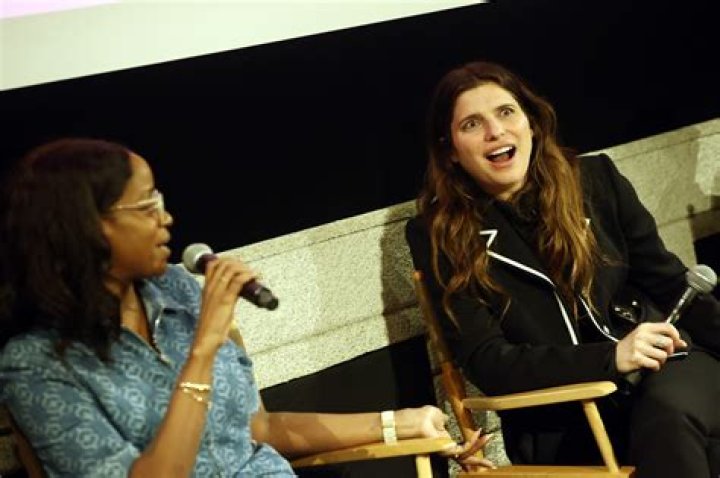 
Lake Bell Jokes She’s ‘Straight-Up a Better Parent’ When She’s Stoned: ‘I’m on Their Level’ 