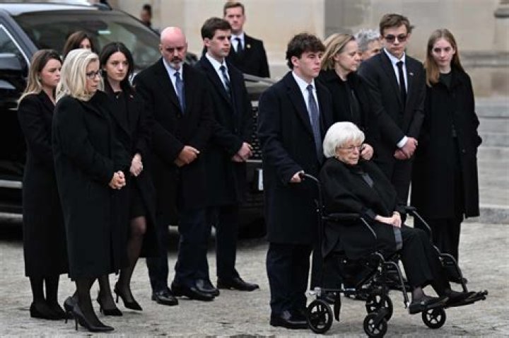 Lauren Nicole Cheney Age, Wiki, Biography, Wife, Children, Salary, Net Worth, Parents