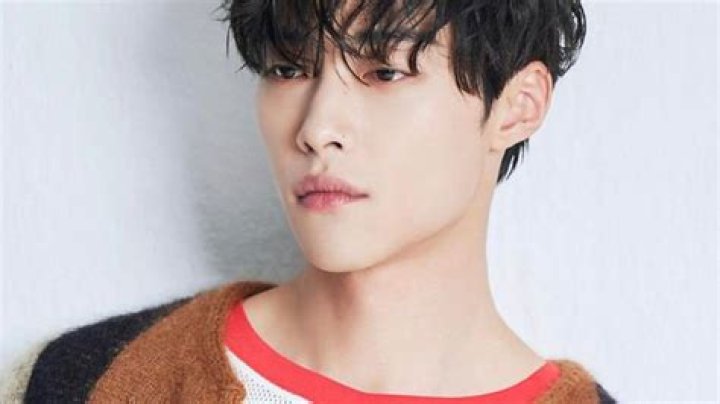 Lee Tae-hwan Height, Weight, Net Worth, Age, Birthday, Wikipedia, Who, Nationality, Biography