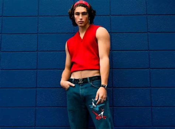 
Liam Kalhagen Height, Weight, Net Worth, Age, Birthday, Wikipedia, Who, Nationality, Biography 