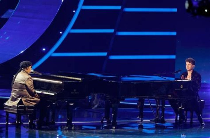 Lionel Richie Wins AMA Icon Award at the AMAs as Stevie Wonder and Charlie Puth Sing Tribute