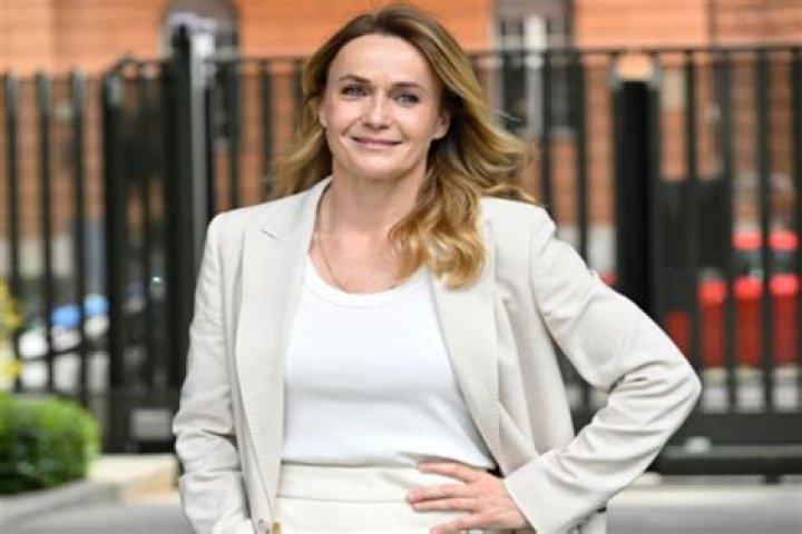 Lucia Mascino Height, Weight, Net Worth, Age, Birthday, Wikipedia, Who, Nationality, Biography