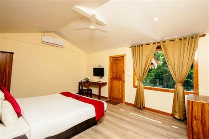 Majestic Beach Comforts, Varca, India