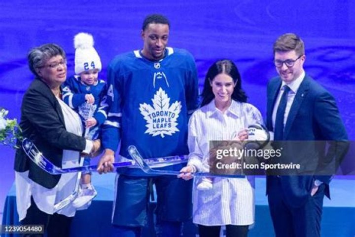 Maple Leafs Right Wing Wayne Simmonds And His Wife Crystal Corey Married In Toronto