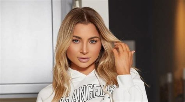 
Marina Leigh Height, Weight, Net Worth, Age, Wiki, Who, Instagram, Biography 