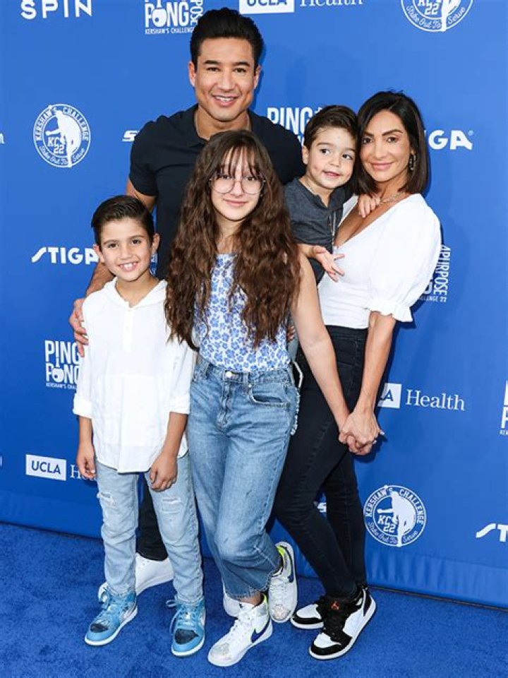 Mario Lopez Family: Is He Related To Jennifer Lopez? Net Worth Details