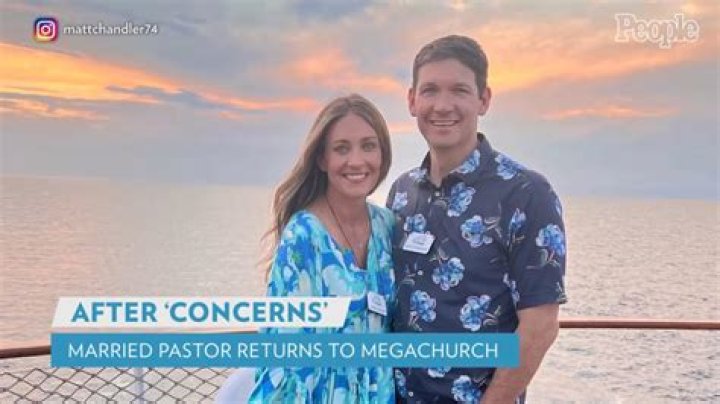 
Married Pastor, Who Stepped Away After Messaging Another Woman, Cheered as He Returns to Pulpit 