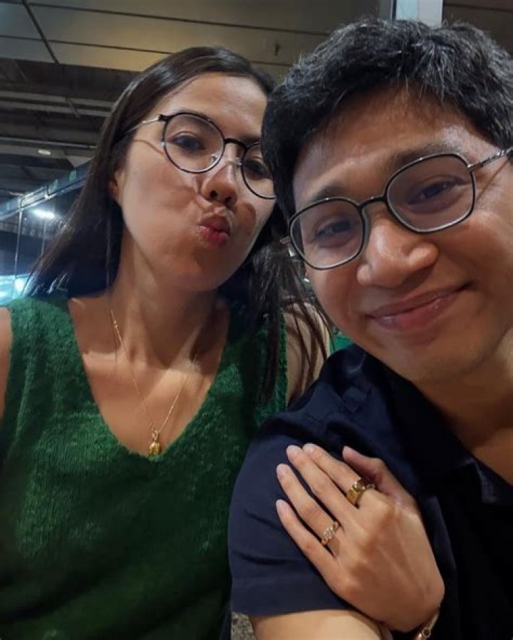 
Meet Aika Robredo Boyfriend- LinkedIn And Wikipedia Profile Of Leni Robredo’s Daughter 