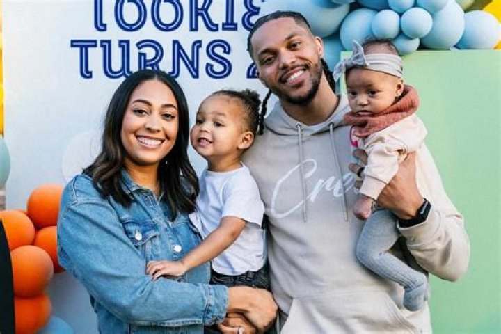 
Meet Damion Lee Wife Sydel Curry, Daughter Family And Net Worth 