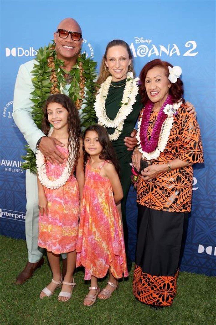 Meet Meredith Adkins, Comedian Sinbad’s Wife Is A Director and Mother of His Two Kids
