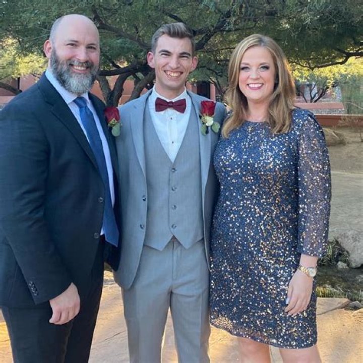 Meg DeAngelis Height, Weight, Net Worth, Age, Birthday, Wikipedia, Who, Nationality, Biography