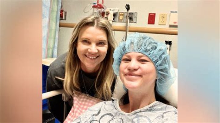 Mia Robertson: Jase Robertson, Surgery Struggles & Net Worth