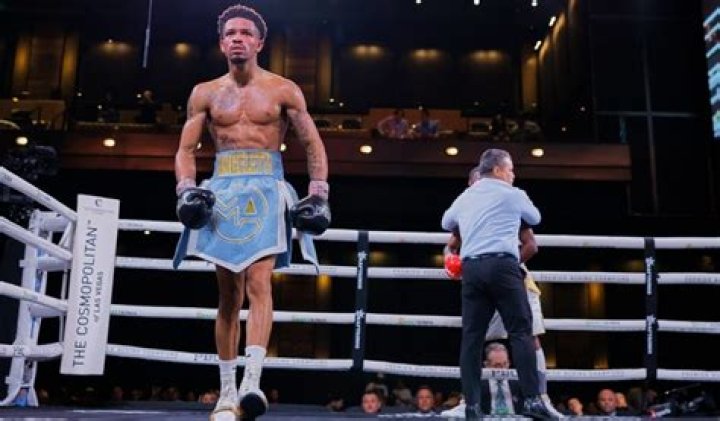 Michael Angeletti Boxing Wikipedia and Parents Ethnicity, How Old Tall?