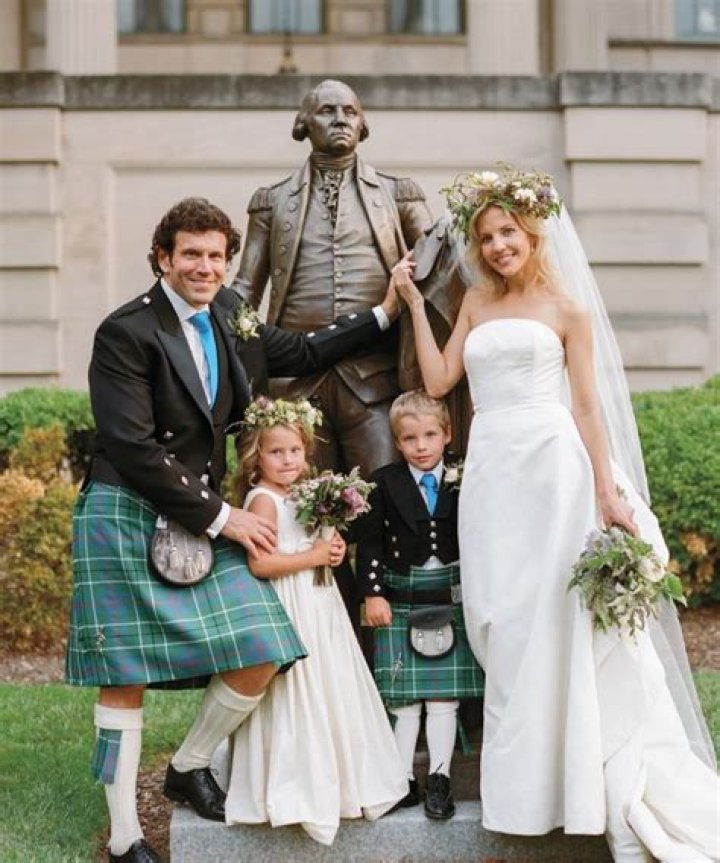 Michelle Kosinski Bride, Marriage, Husband, Salary, Net Worth, Kids