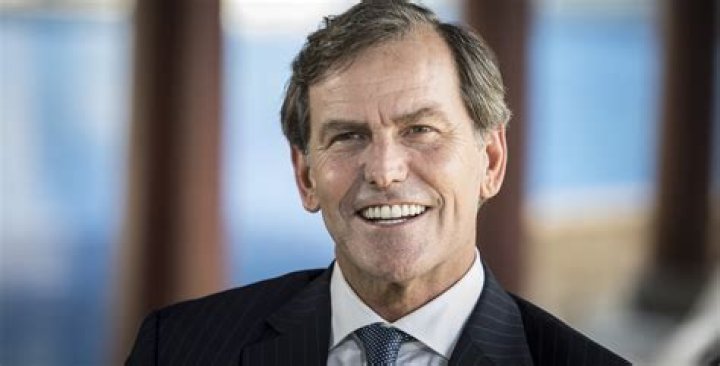 Mike Wells (defensive lineman)