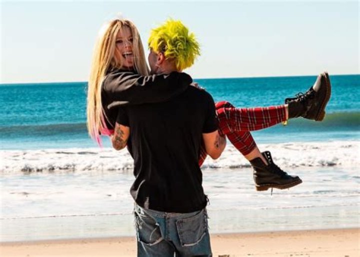 Mod Sun – Bio, Facts, Girlfriend, Net Worth, Age, Famly, Wiki, Height