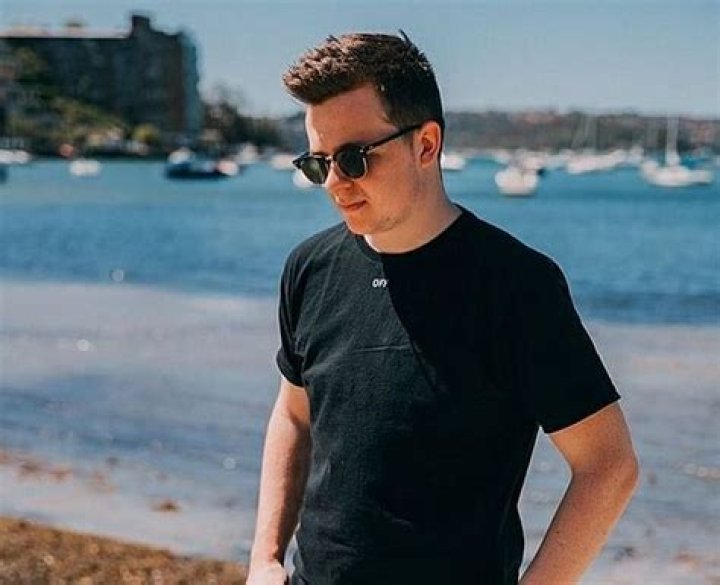 Muselk Height, Weight, Net Worth, Age, Birthday, Wikipedia, Who, Instagram, Biography