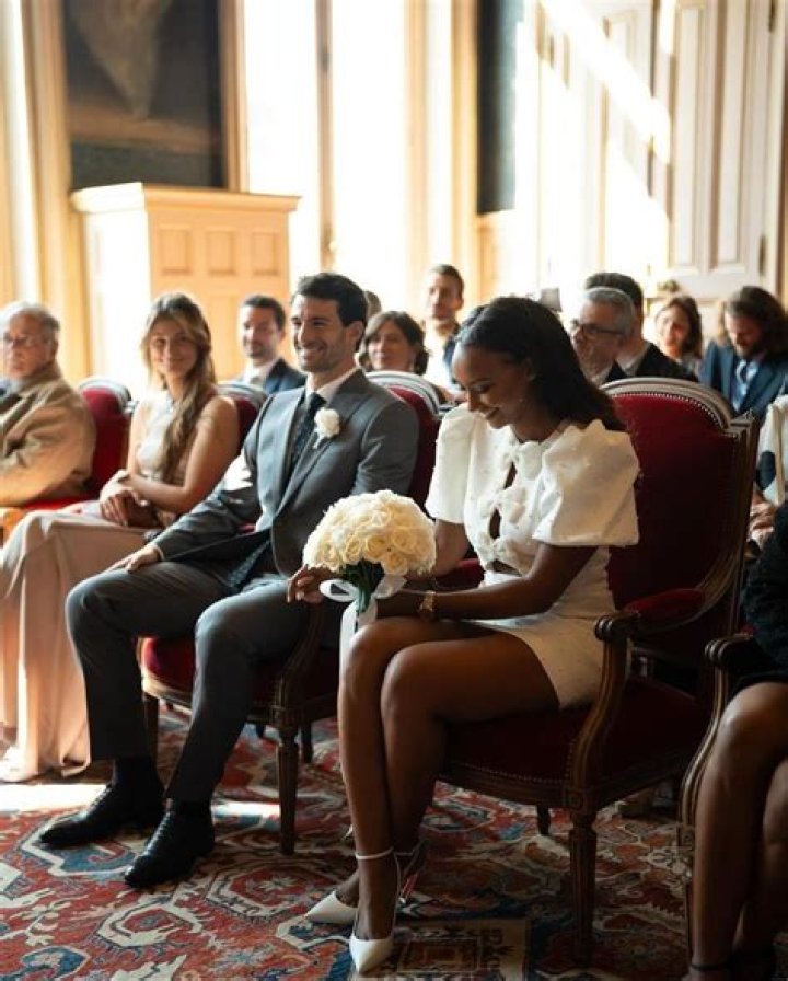 Naomi Schiff Boyfriend And Husband To Be – Relationship Timeline