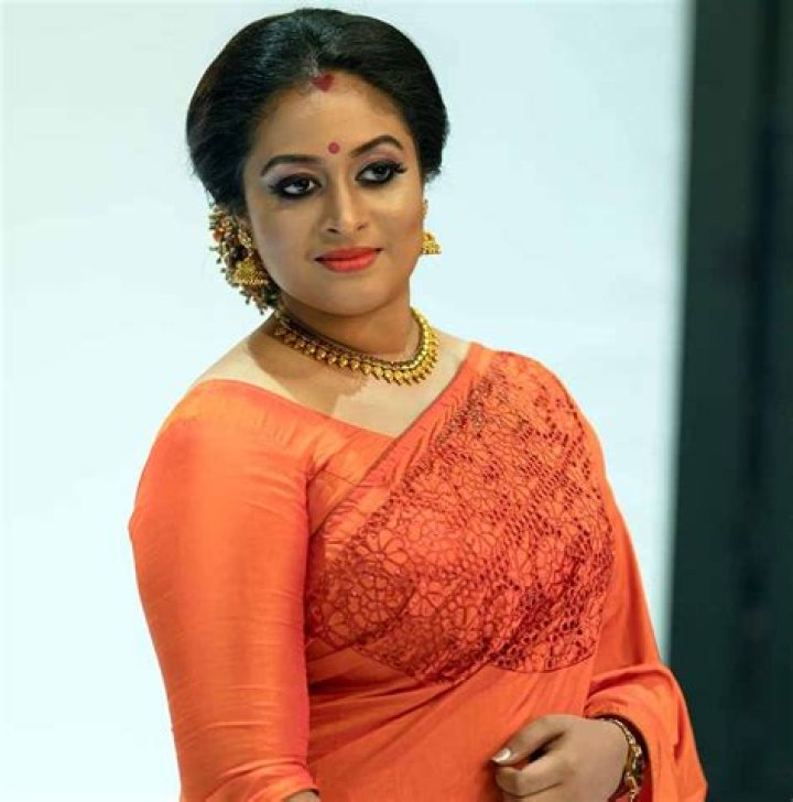 Natay Holmes Bio, Age, Family, Husband, Kids, KGTV-TV, Networth