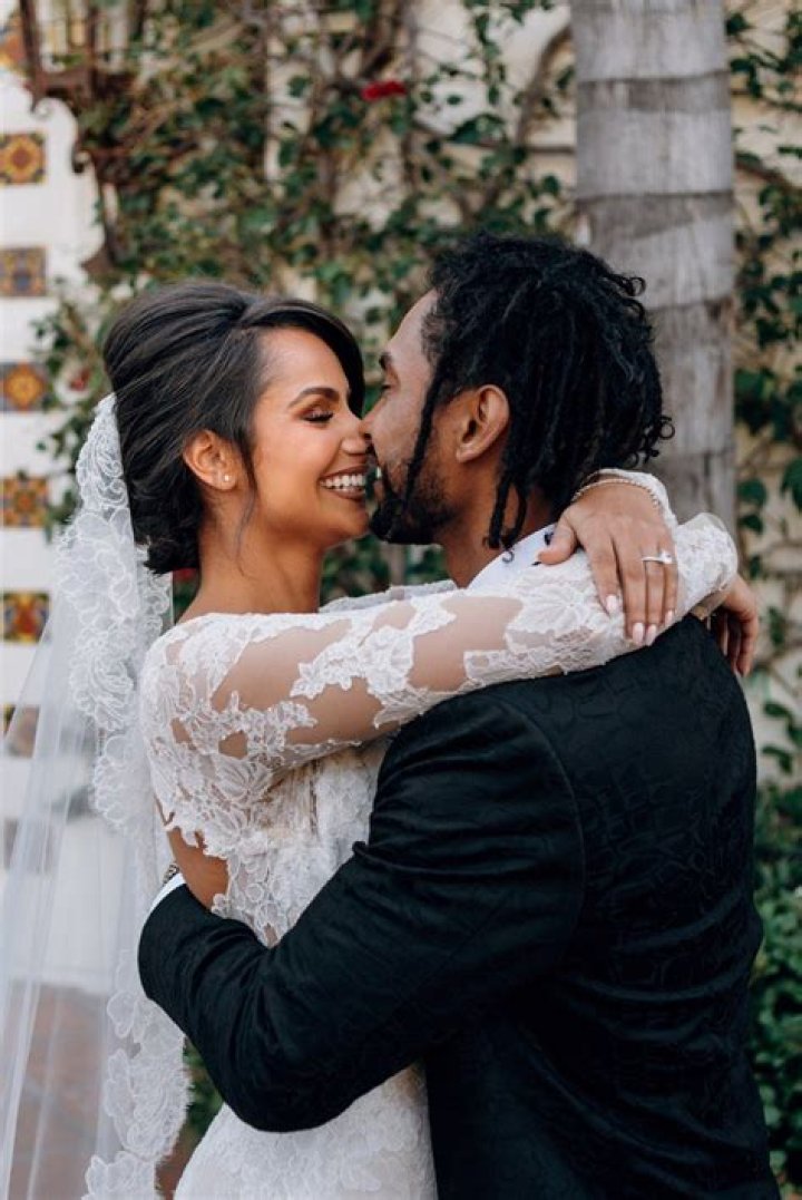 Wedding, Husband, Net worth, Engaged, Height, Wiki