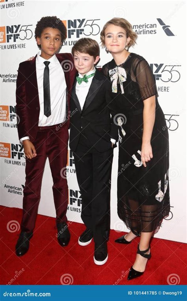 Oakes Fegley Parents Michael And Mercedes Tonne Fegley Are Also Actors