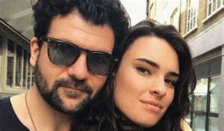 Pep Ambròs Wikipedia And Pareja | Is He Gay