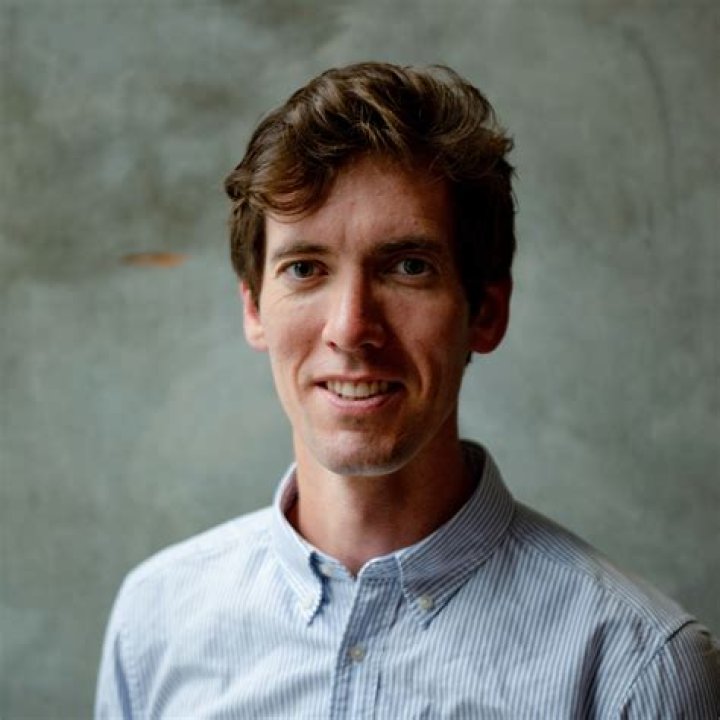 Peter Stuart Net Worth