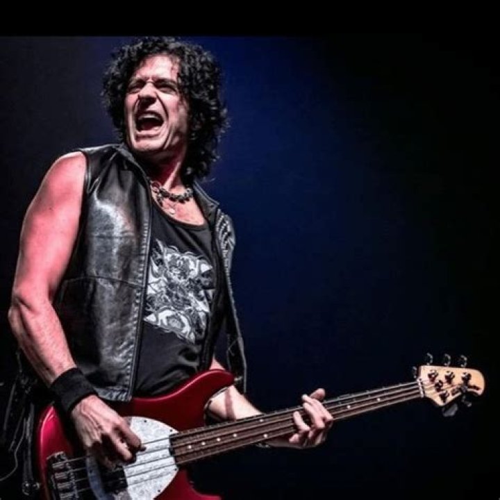 Phil Soussan Net Worth