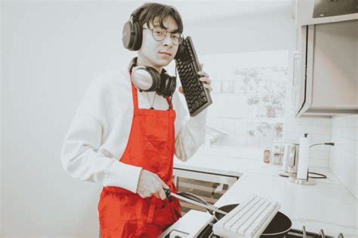 Post Malone Bio, Facts, Early Life, Dating, Girlfriend, Net Worth, Age, Wiki, Family, Ethnicity, Height, Life Story, Nationality, Personal Life, Songs