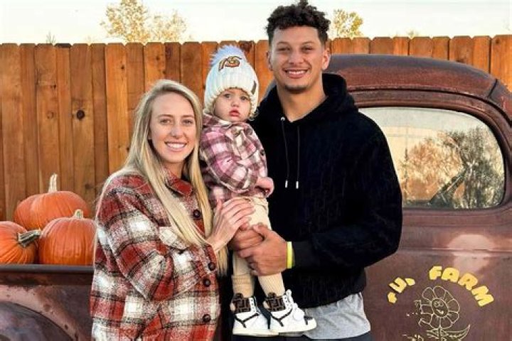 
Pregnant Brittany Mahomes Snaps Family Photo with Patrick and Daughter Sterling at Pumpkin Patch 