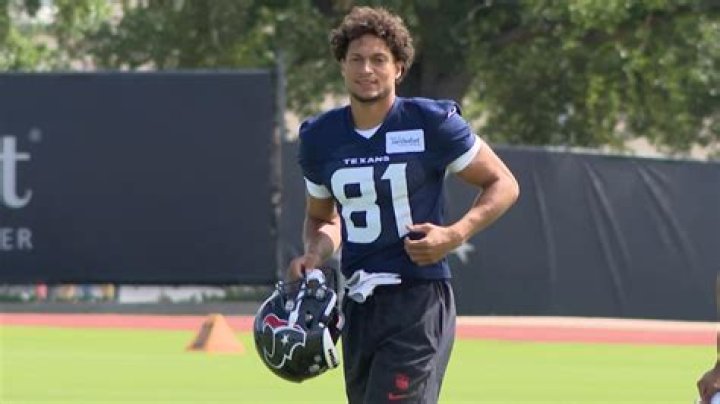 R. Darrell Hunter Net Worth