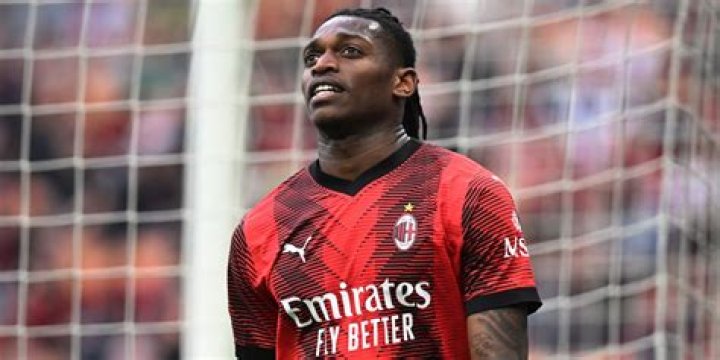 
Rafael Leao: AC Milan Confirm Approach From Chelsea 